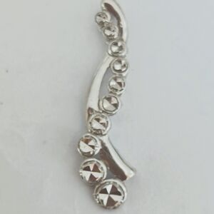 14K white gold pendant